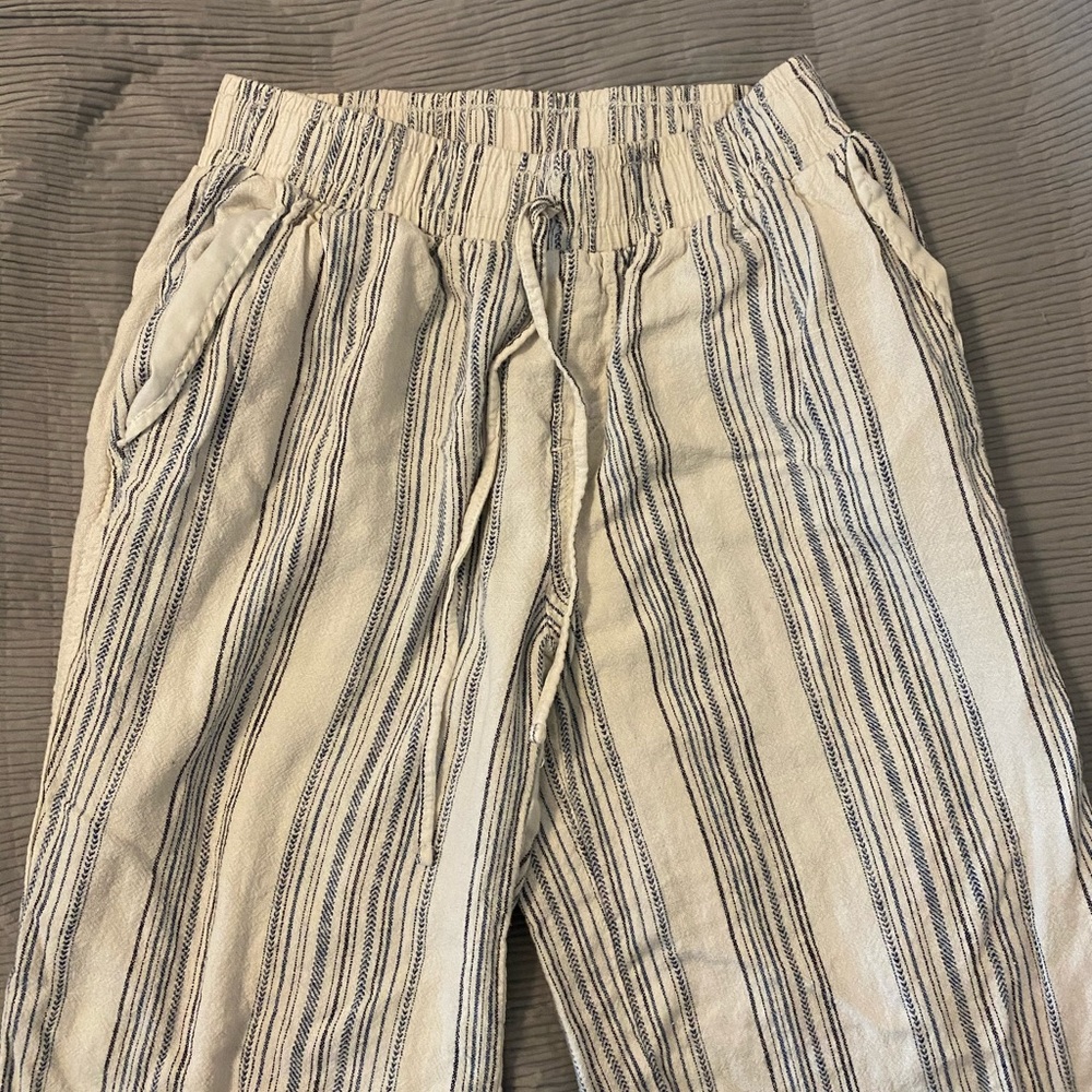 Wide leg pants